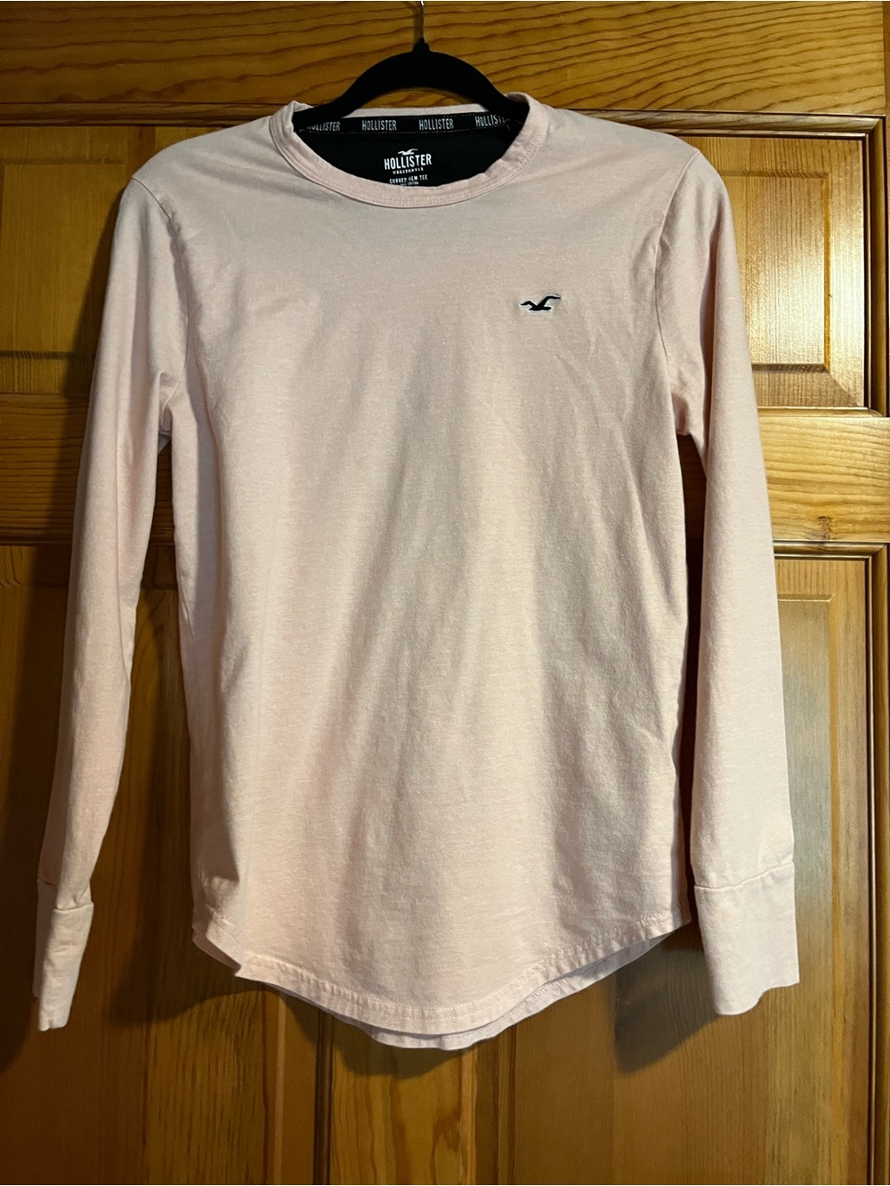 Hollister XS Blush Pink Curved Hem Long Sleeve Cotton Tee Logo